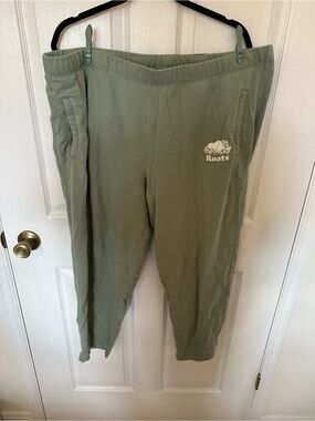 Roots sweatpants - Size 2XL